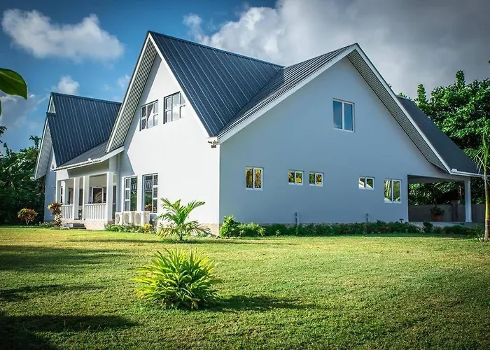 Island Charm Of Praslin Pensión Victoria