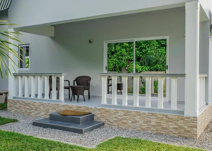 Island Charm Of Praslin Victoria