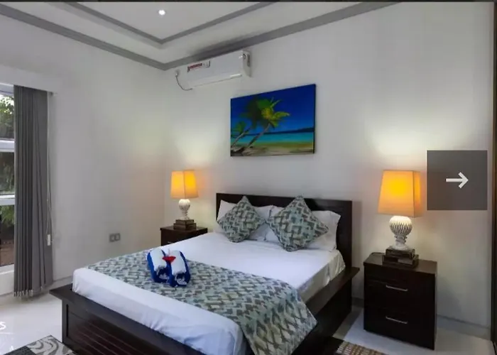 Island Charm Of Praslin 4* Victoria